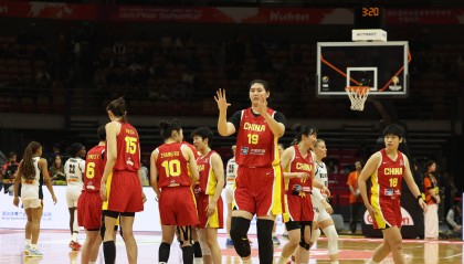 GGBET博彩官网-女篮惨败张子宇成唯一亮点！18分钟20+11统治内线 2.26米对抗超强