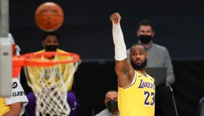 ggbet-詹眉伤情、引援补强 湖人退无可退开启关键冲刺期